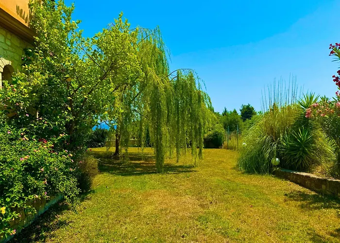 Vila Comfort With Garden And View Kriopigi