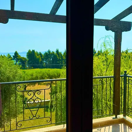 Comfort With Garden And View Villa