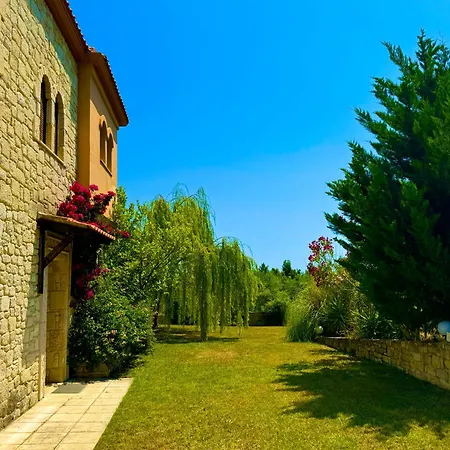 Villa Comfort With Garden And View