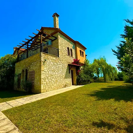 Comfort With Garden And View Villa