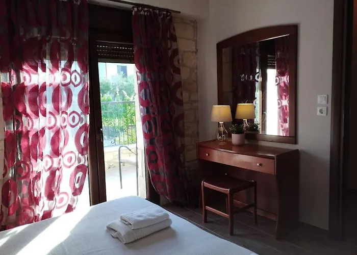 Comfort With Garden And View Villa *