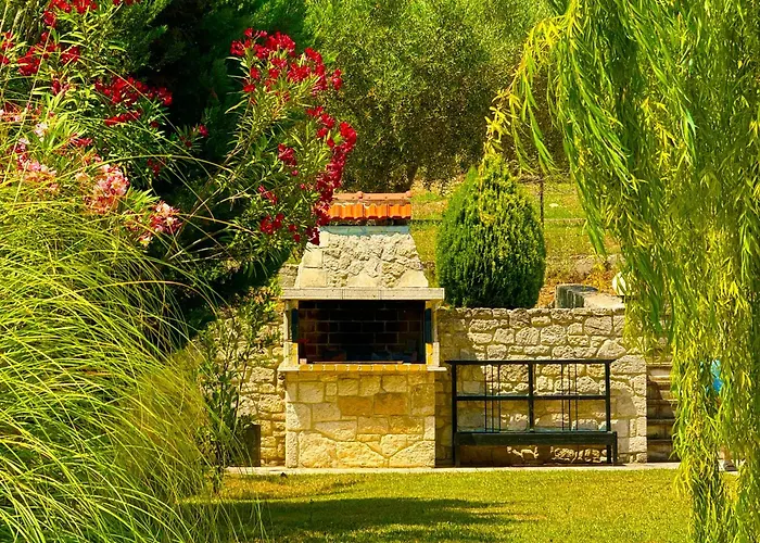 Villa Comfort With Garden And View Kriopigi